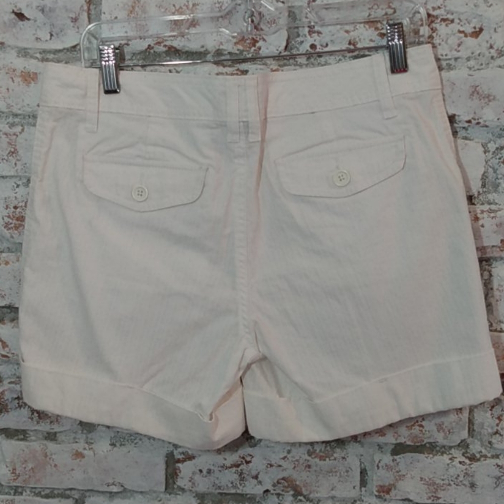 Shorts - Picture 2 of 3